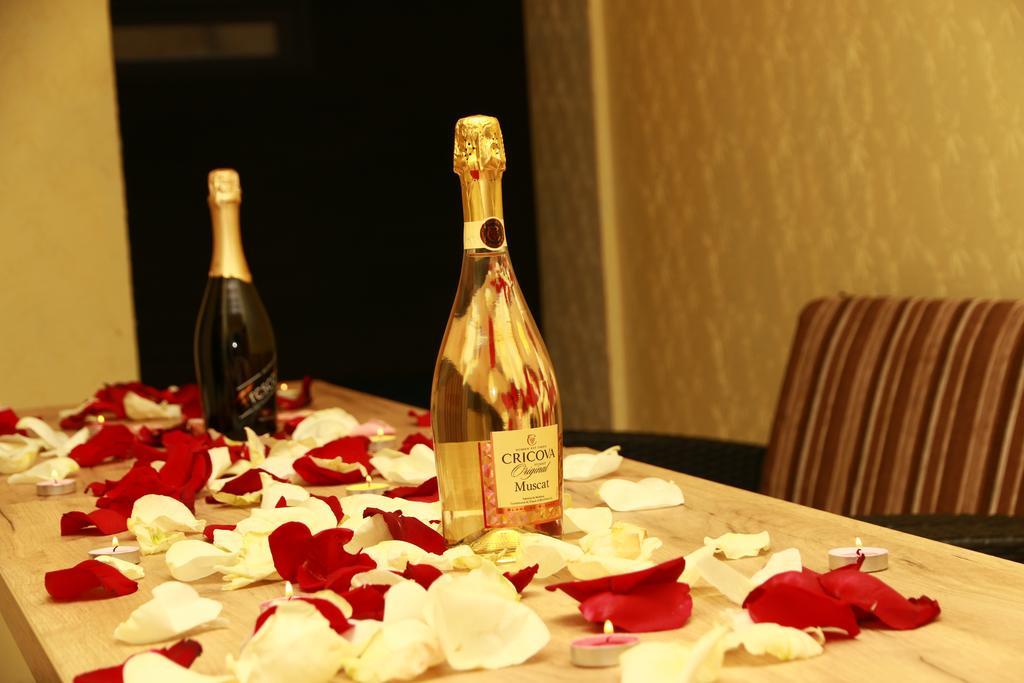 Hotel Gold Lion Chişinău Eksteriør billede