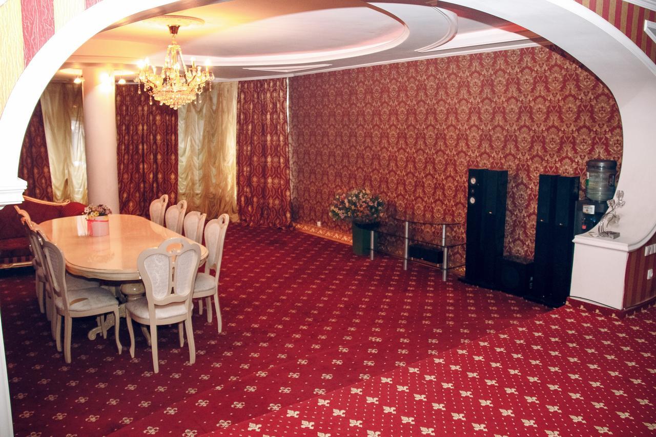 Hotel Gold Lion Chişinău Eksteriør billede