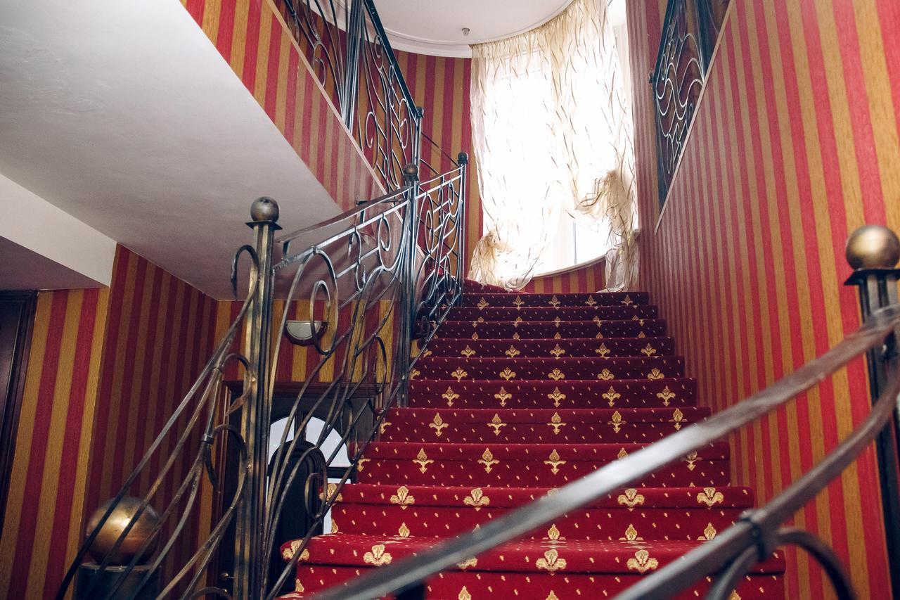 Hotel Gold Lion Chişinău Eksteriør billede