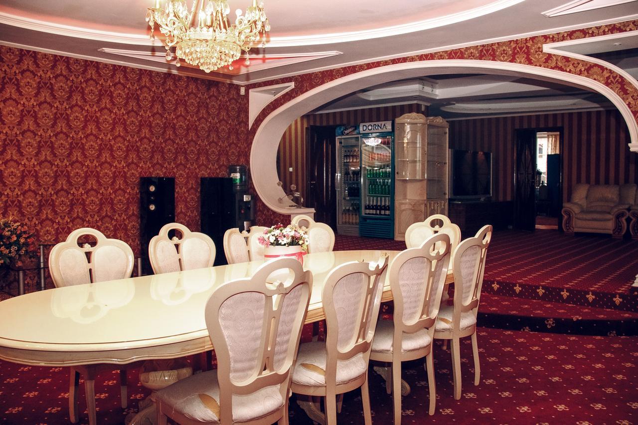 Hotel Gold Lion Chişinău Eksteriør billede
