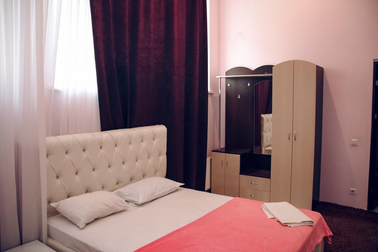 Hotel Gold Lion Chişinău Eksteriør billede