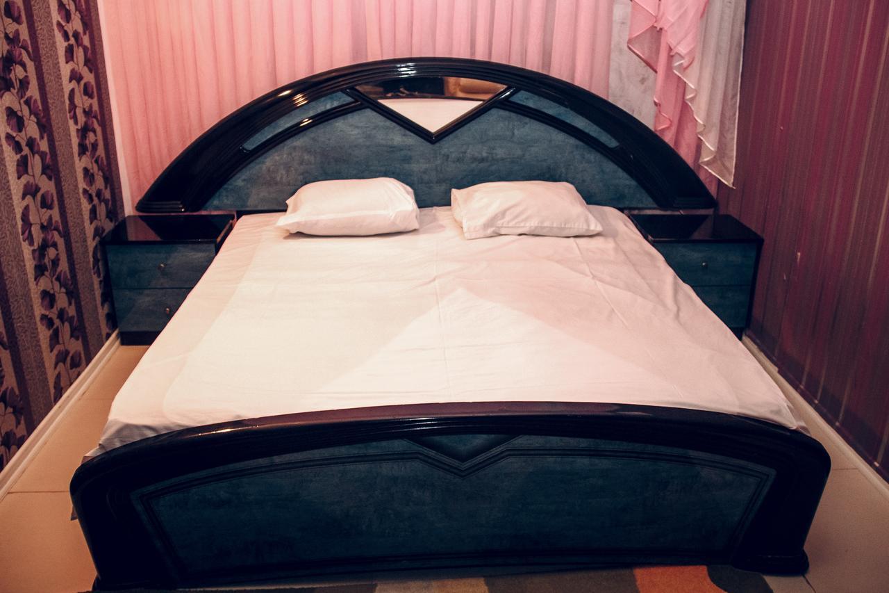 Hotel Gold Lion Chişinău Eksteriør billede