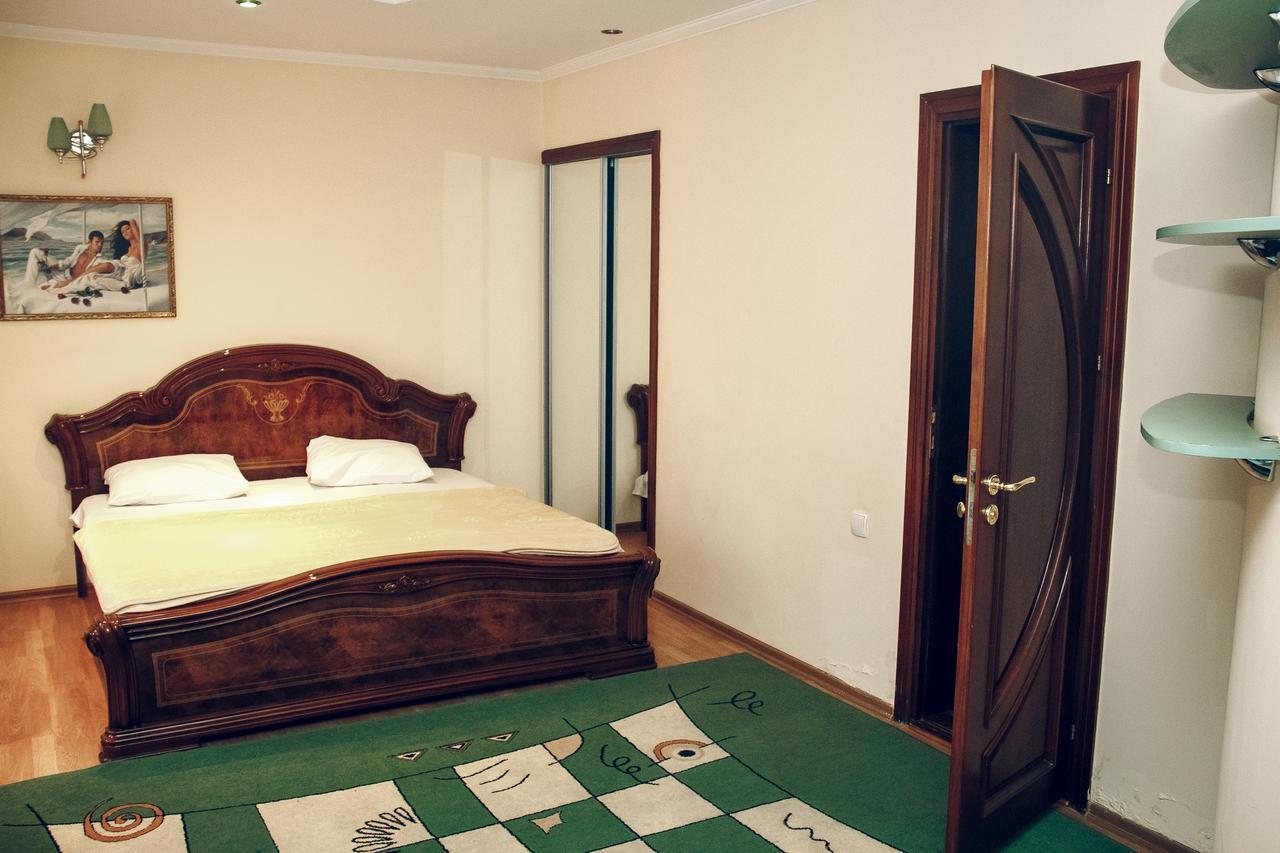Hotel Gold Lion Chişinău Eksteriør billede