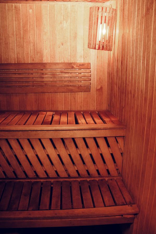 Hotel Gold Lion Chişinău Eksteriør billede